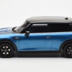 Mini Cooper S F56 Island Niebieski Otto 1:18 - image 3 of 6