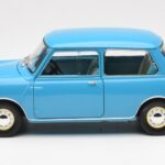 Morris Mini Minor Niebieski Kyosho 1:18 08964BL - image 4 of 8