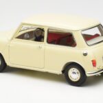 Morris Mini Minor Biały Kyosho 1:18 08964W - image 7 of 8