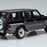 Nissan Patrol GR Y60 Szary Otto 1:18 - image 2 of 6