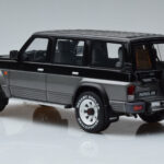 Nissan Patrol GR Y60 Szary Otto 1:18 - image 5 of 6