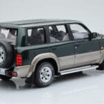 Nissan Patrol GR Y61 Zielony Otto 1:18 - image 2 of 5