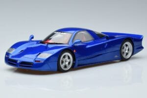 Nissan R390 GT1 Road Car GT Spirit 1:18 GT403 Żywica