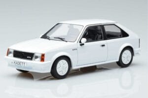Opel Kadett D GTE Biały MCG 1:18 MCG18268 Metal