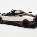 Pagani Zonda Cinque Roadster Biały Benny Almost Real 1:18 - image 7 of 8