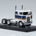 Peterbilt 352 H Biały IXO 1:43 TR078 - image 4 of 6
