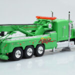 Peterbilt 359 Wrecker Road Service Zielony IXO 1:43 - image 2 of 5