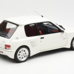 Peugeot 205 Dimma Biały Otto 1:18 OT681 - image 2 of 6