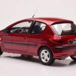 Peugeot 206 S16 Czerwony Otto 1:18 - image 5 of 6