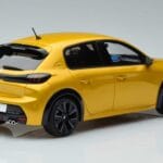 Peugeot 208 GT Line Żółty Otto 1:18 OT930 Żywica - image 2 of 6