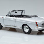 Peugeot 404 Kabriolet Srebrny Norev 1:18 - image 7 of 8
