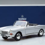 Peugeot 404 Kabriolet Srebrny Norev 1:18 - image 8 of 8