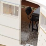 Peugeot 404 Z Przyczepą Kempingową Henon Norev 1:18 184837 Metal - image 6 of 7