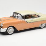 Pontiac Star Chief Hardtop Czerwony Biały Sun Star 1:18 5043