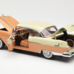 Pontiac Star Chief Hardtop Czerwony Biały Sun Star 1:18 5043 - image 5 of 8