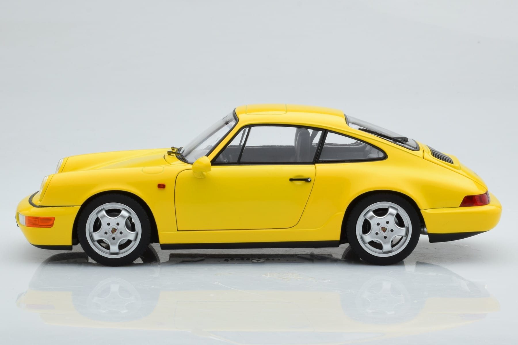 Porsche 911 964 Carrera 2 Żółty Norev 1:18 187328 Metal — zdjęcie 5 z 8