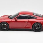 Porsche 911 991 Carrera GTS Carmine Czerwony Schuco 1:18 450039000 - image 4 of 8