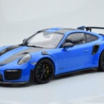 Porsche 911 GT2 RS 991.2 Weissach Package Niebieski Czarne Felgi Magnezowe Minichamps 1:18