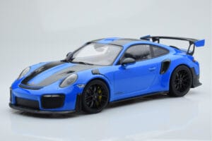 Porsche 911 GT2 RS 991.2 Weissach Package Niebieski Czarne Felgi Magnezowe Minichamps 1:18 153068316
