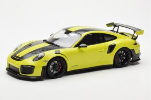 Porsche 911 991.2 GT2 RS Jasny Zielony Z Czarnymi Felgami Magnezowymi Minichamps 1:18