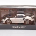 Porsche 911 991.2 GT2 RS Biały Minichamps 1:43 - image 4 of 4
