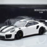 Porsche 911 GT2 RS 991.2 Weissach Package Biały Czarne Felgi Magnezowe Minichamps 1:18 - image 6 of 6
