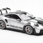 Porsche 911 992 GT3 Weissach Pack GT Srebrny Metaliczny Norev 1:18 - image 6 of 8
