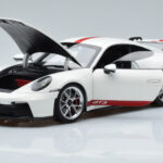 Porsche 911 992 GT3 Biały Norev 1:18 - image 2 of 7
