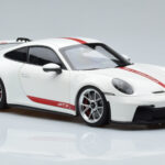 Porsche 911 992 GT3 Biały Norev 1:18 - image 5 of 7