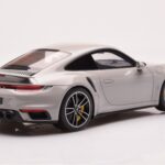 Porsche 911 992 Turbo S Crayon Szary GT Spirit 1:18 - image 2 of 6