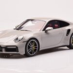Porsche 911 992 Turbo S Crayon Szary GT Spirit 1:18