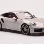 Porsche 911 992 Turbo S Crayon Szary GT Spirit 1:18 - image 4 of 6