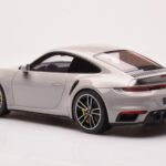 Porsche 911 992 Turbo S Crayon Szary GT Spirit 1:18 - image 5 of 6