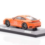 Porsche 911 992 Turbo S Gulf Pomarańczowy Minichamps 1:43 - image 3 of 4