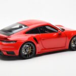 Porsche 911 992 Turbo S Sport Design Czerwony Minichamps 1:18 - image 3 of 8