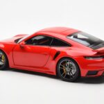 Porsche 911 992 Turbo S Sport Design Czerwony Minichamps 1:18 - image 7 of 8
