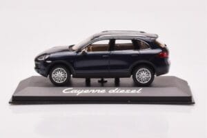 Porsche Cayenne 9PA Diesel Ciemny Niebieski Minichamps 1:43 WAP0200030B