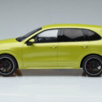Porsche Cayenne GTS 92A Peridot Zielony GT Spirit 1:18 - image 3 of 6
