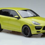 Porsche Cayenne GTS 92A Peridot Zielony GT Spirit 1:18 - image 4 of 6
