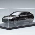 Porsche Cayenne Turbo Coupe Mahoń Norev 1:18 WAP0213190K Metal - image 7 of 8