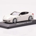 Porsche Panamera 970 Diesel Carrara Biały Minichamps 1:43 - image 2 of 4