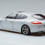 Porsche Panamera 970 Turbo Srebrny Norev 1:18 - image 6 of 7