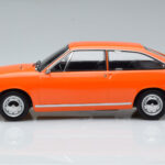 Renault 15 TL Pomarańczowy Norev 1:18 - image 3 of 6