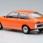 Renault 15 TL Pomarańczowy Norev 1:18 - image 5 of 6