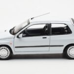 Renault Clio 16S Biały Norev 1:18 - image 4 of 8
