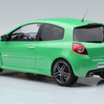 Renault Clio 3 RS Zielony Otto 1:18 - image 5 of 6