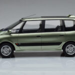 Renault Espace 3 Zielony Otto 1:18 - image 3 of 6