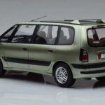 Renault Espace 3 Zielony Otto 1:18 - image 5 of 6