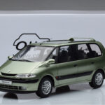 Renault Espace 3 Zielony Otto 1:18 - image 6 of 6