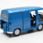 Renault Estafette Saviem Niebieski Norev 1:18 - image 2 of 11